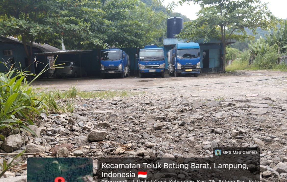 WARGA CEMAS! Gudang Minyak Diduga Ilegal di Teluk Betung Timur Berpotensi Picu Ledakan, Disebut-sebut Milik Oknum Marinir