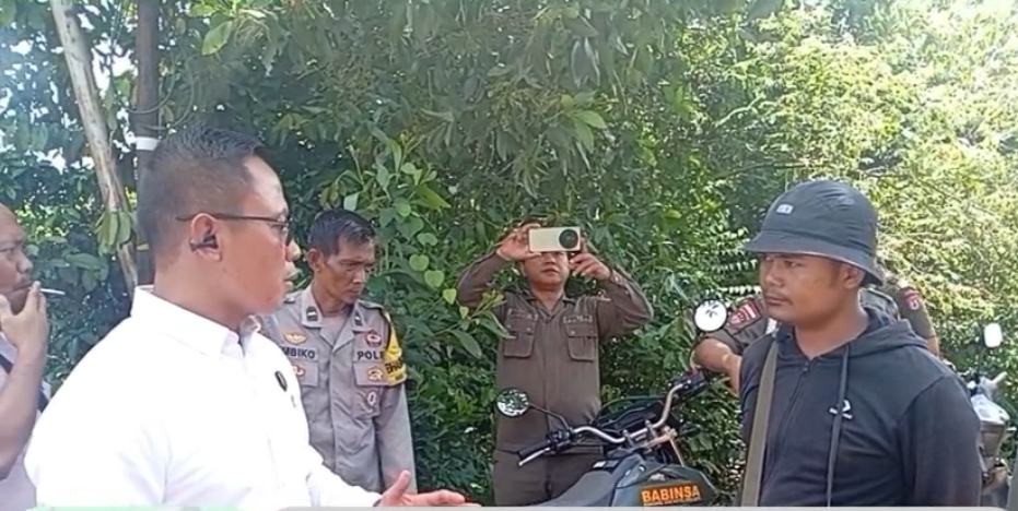 VIRAL! PANIT 2 RESKRIM POLSEK TALANG KELAPA Iptu Miswadi Saputra, SH. MH DATANG KE LOKASI GALIAN C ILEGAL, NAMUN PELAKU TAK KUNJUNG DITANGKAP