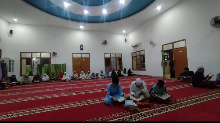 Khotmil Quran Masjid Alhuda Kampung Sukosari Meriahkan Hari jadi Kota Palembang ke-1.343 Wujud Syukur dan Doa untuk Kota Palembang   