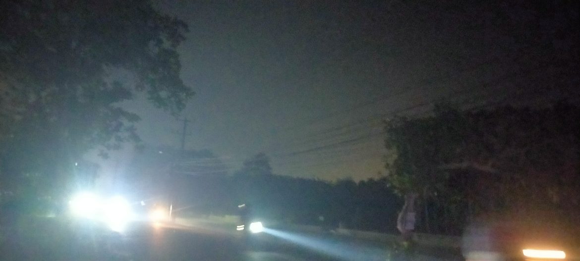 Lampu Jalan TPU Sematang Borang Mati, Warga Resah: Gelap Gulita Rawan Kecelakaan dan Kejahatan